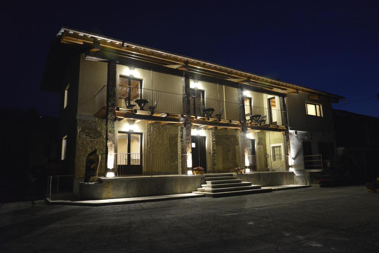 Agriturismo Ai Pruesot Bagnolo Piemonte Exteriör bild