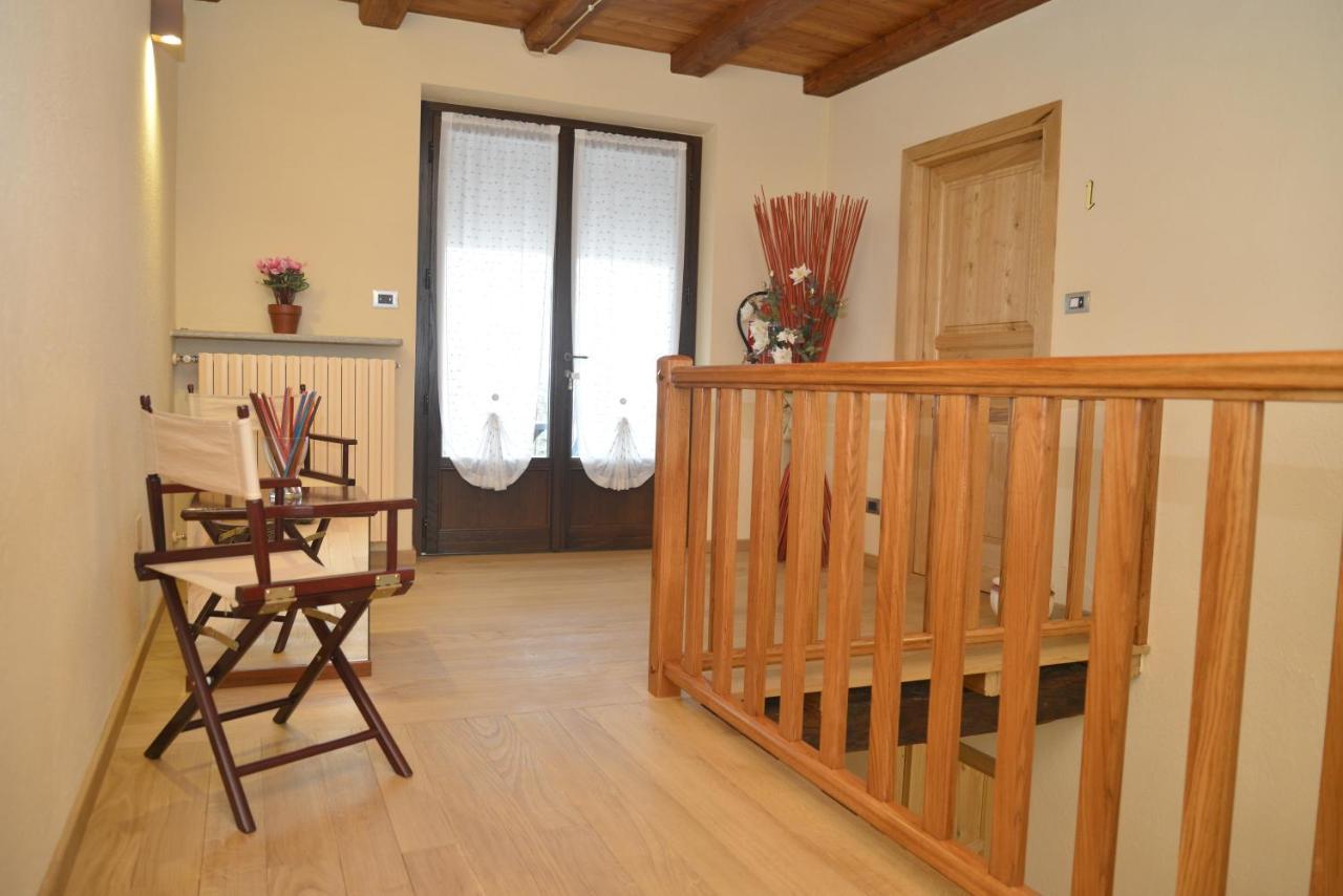 Agriturismo Ai Pruesot Bagnolo Piemonte Exteriör bild