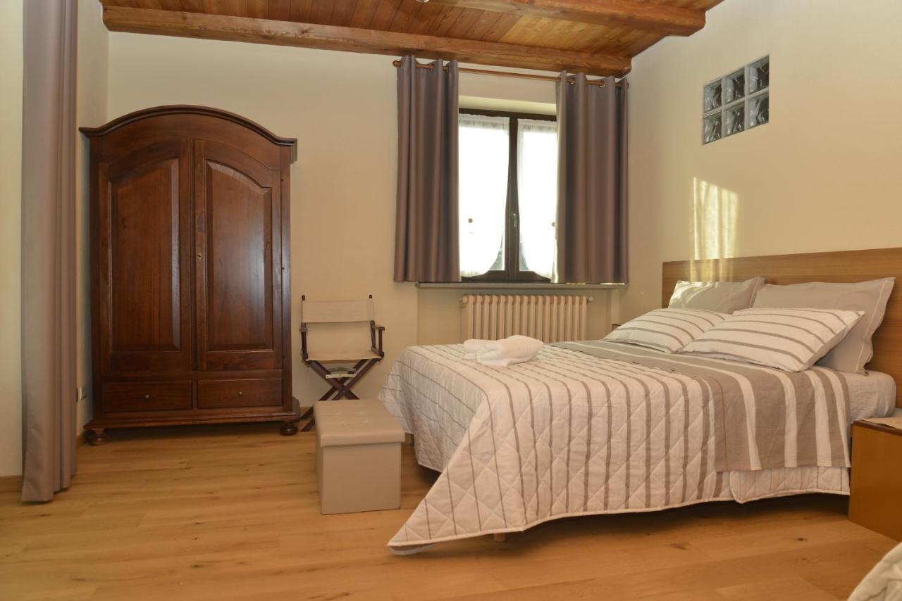 Agriturismo Ai Pruesot Bagnolo Piemonte Exteriör bild