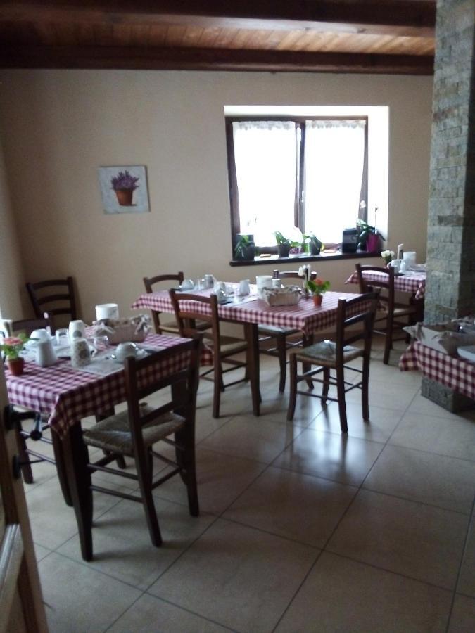 Agriturismo Ai Pruesot Bagnolo Piemonte Exteriör bild